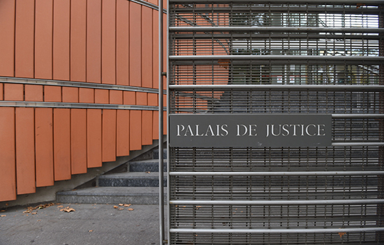 Photographie de l'entrée du palais de justice de Toulouse